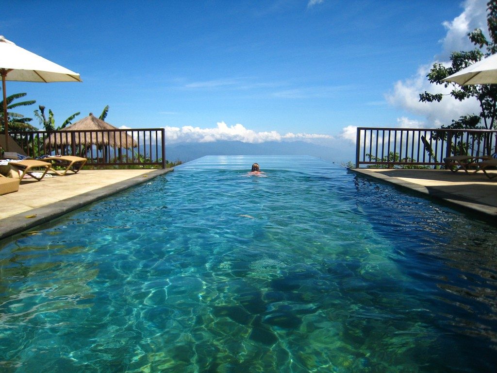 Infinity Pool at Munduk Moding Plantation